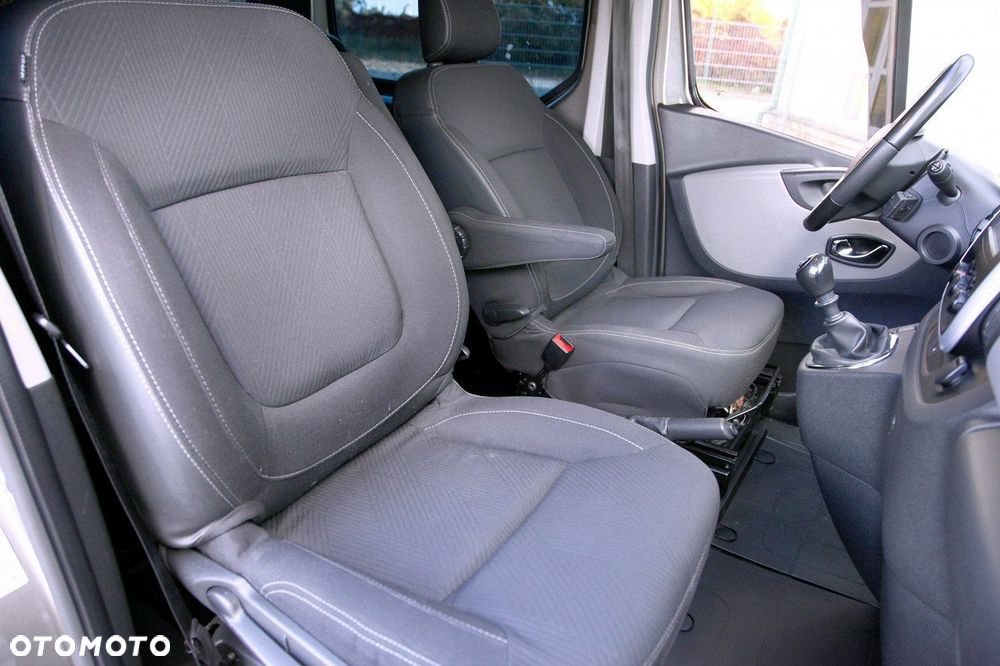 Renault Trafic SpaceClass 1.6 dCi - 18