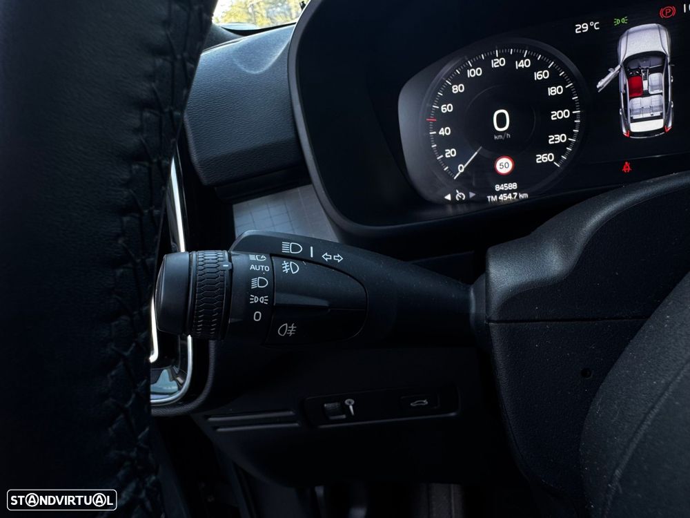 Volvo XC 40 1.5 T2 Plus Dark Auto - 14