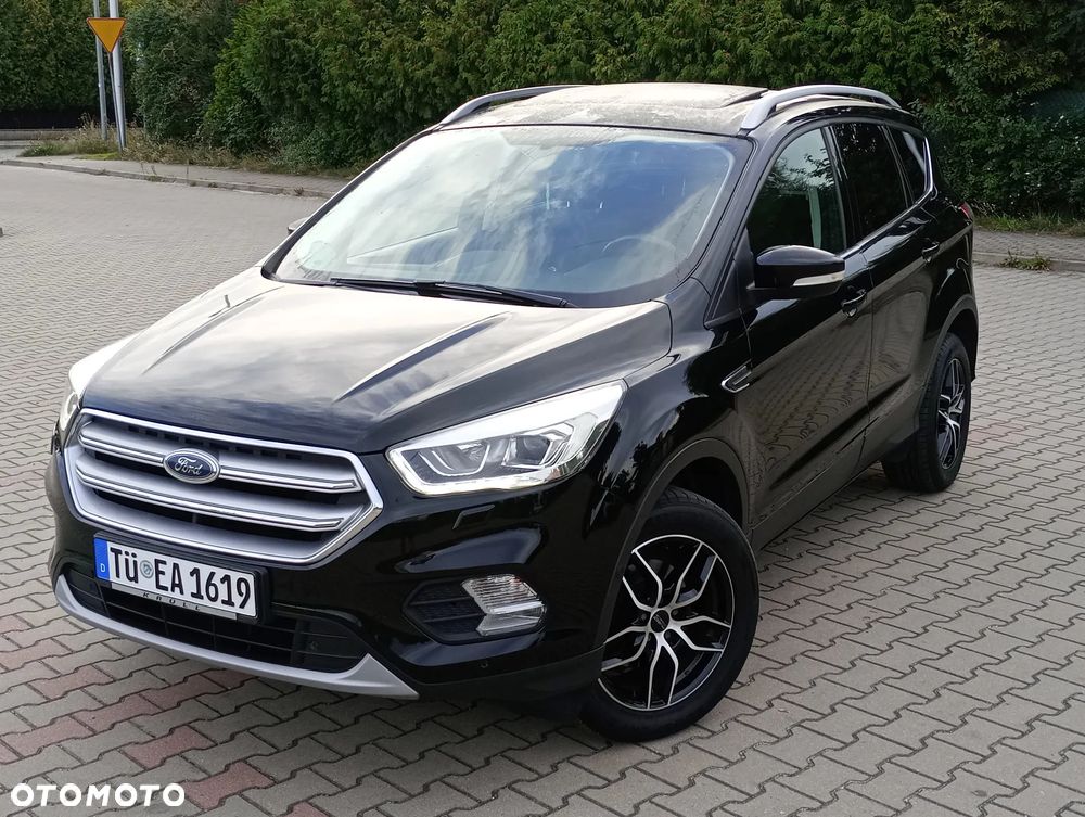 Ford Kuga 1.5 EcoBoost 2x4 Titanium - 2