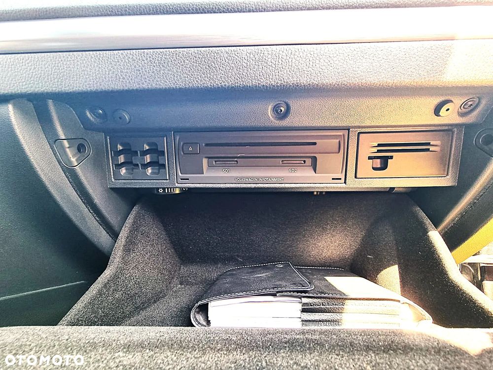 Volkswagen Golf - 32