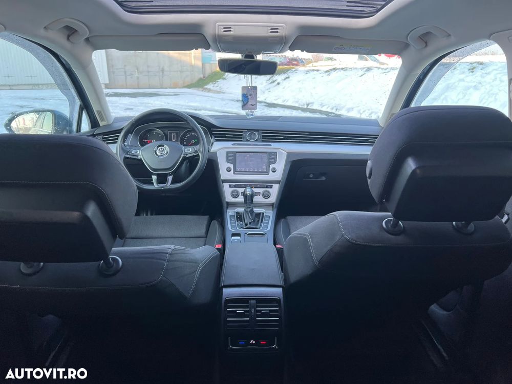 Volkswagen Passat 2.0 TDI DSG (BlueMotion Technology) Comfortline - 29