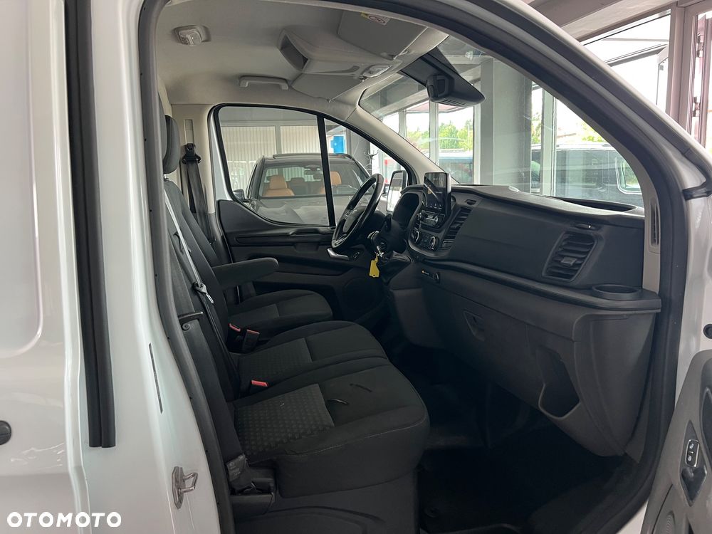 Ford Transit Custom - 38