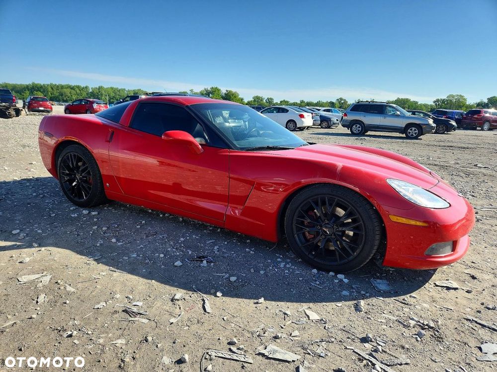 Chevrolet Corvette - 6