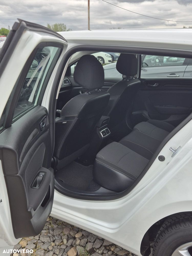 Renault Megane - 8