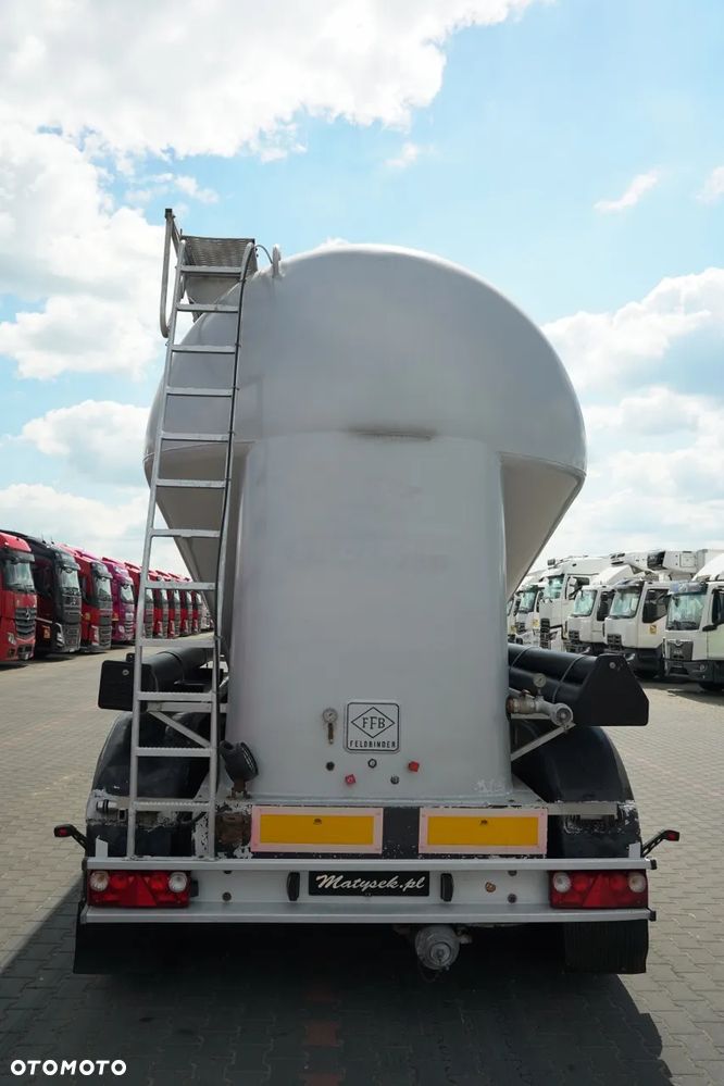 Feldbinder CEMENTONACZEPA / 3 KOMORY / 36 000 L / SILOS / DO MATERIAŁÓW SYPKICH  / ALUFELGI - 12