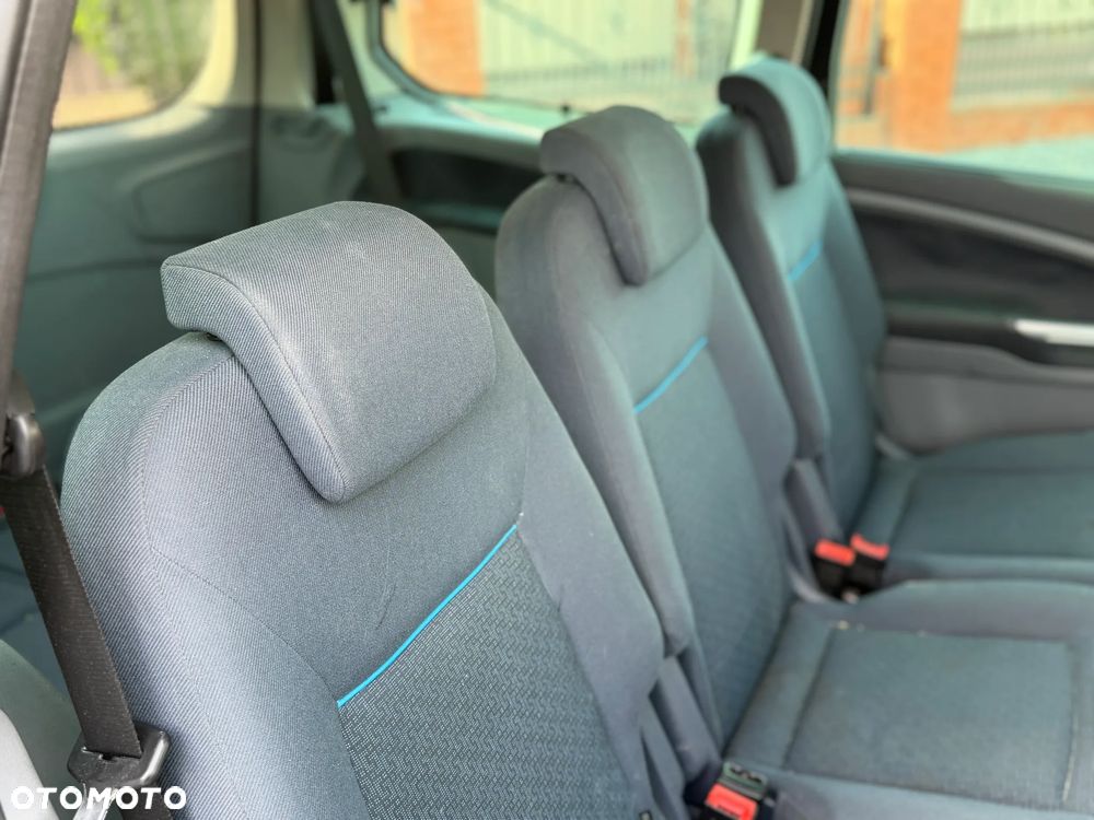 Ford Galaxy 2.0 TDCi Ghia - 18