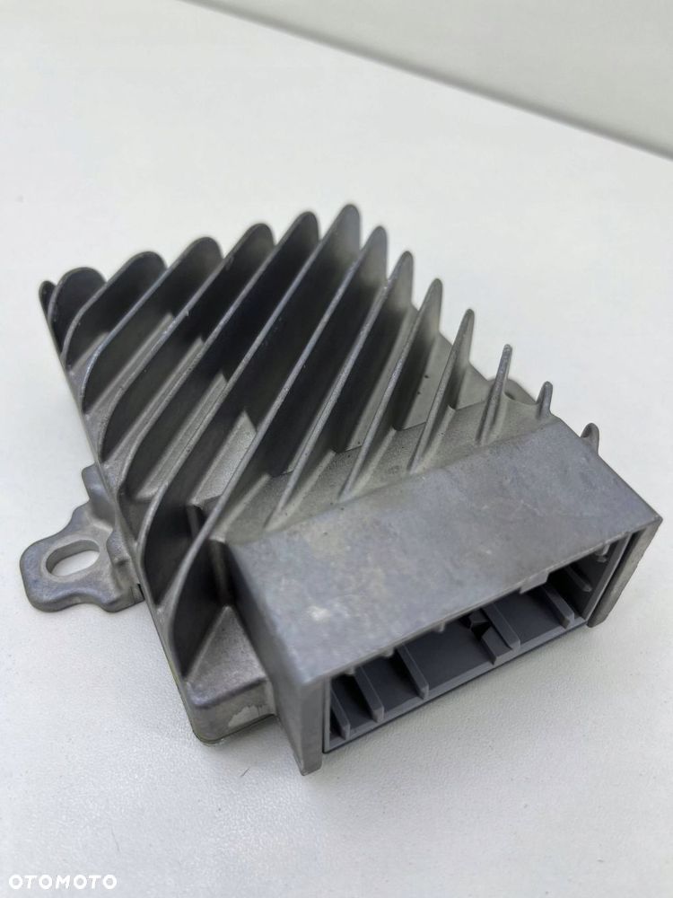 MINI F55 F56 WZMACNIACZ RADIA HARMAN 6827161 - 1