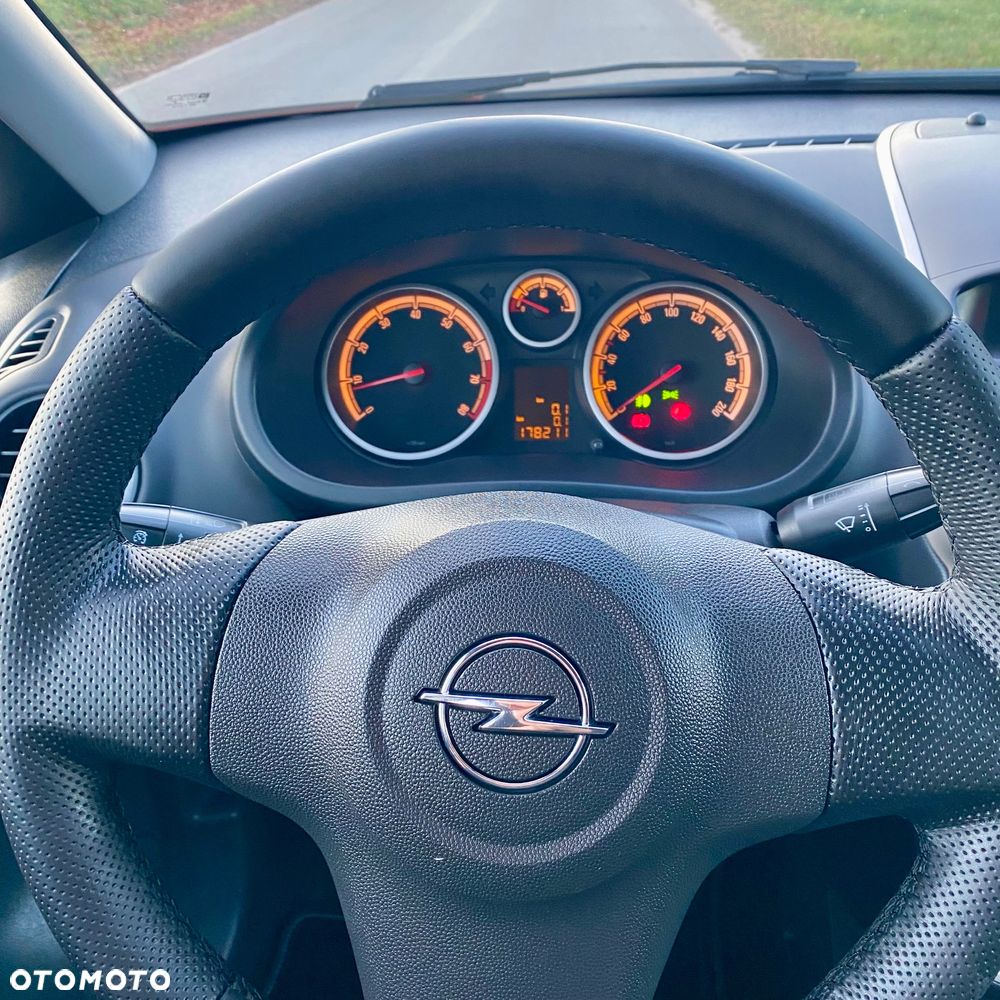 Opel Corsa 1.4 16V Edition - 16