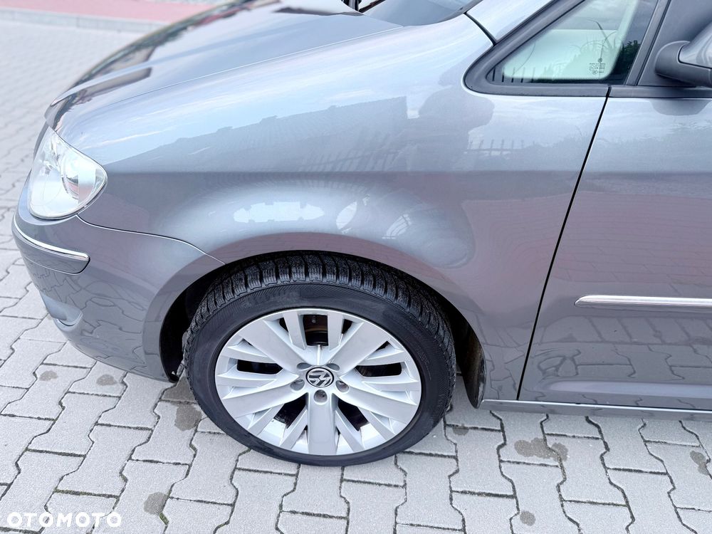 Volkswagen Touran 2.0 TDI DPF Highline DSG - 22