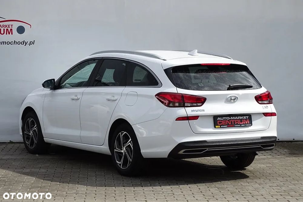 Hyundai i30 1.5 DPI Comfort - 34