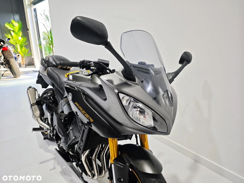 Yamaha FZ - 10