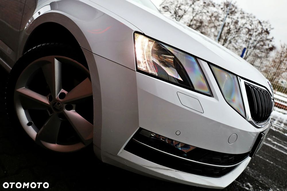 Skoda Octavia 2.0 TDI Style DSG - 16