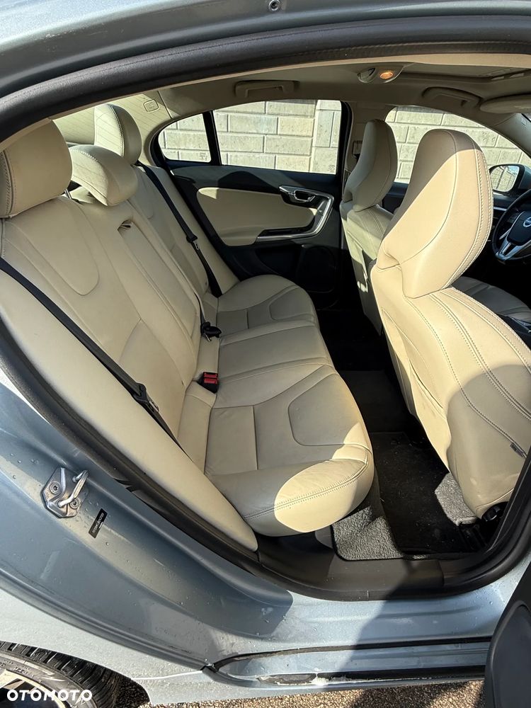 Volvo S60 T5 Geartronic Momentum - 12