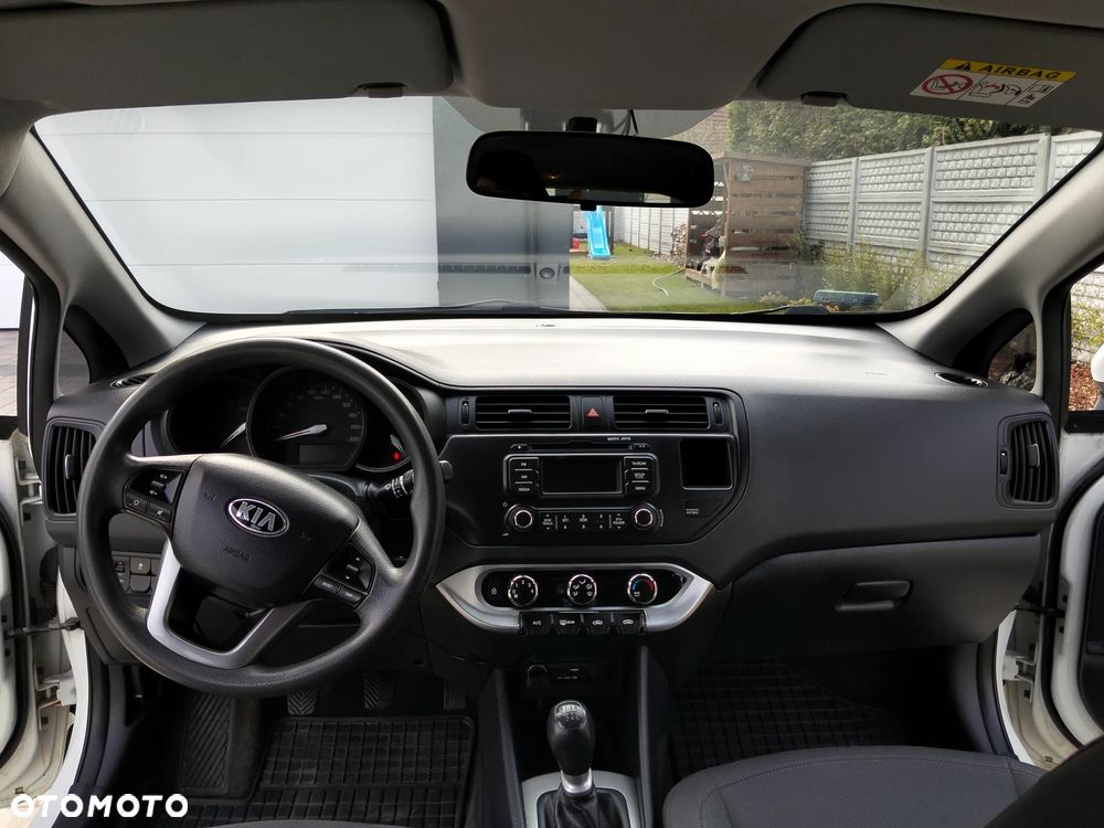 Kia Rio 1.4 crdi M - 8