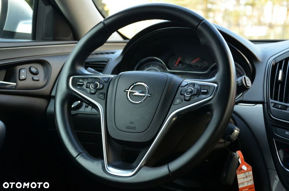 Opel Insignia - 31