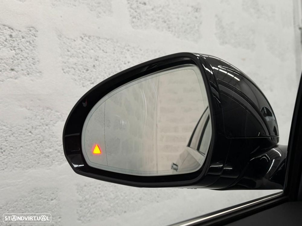 Mercedes-Benz E 300 e AMG Line - 14