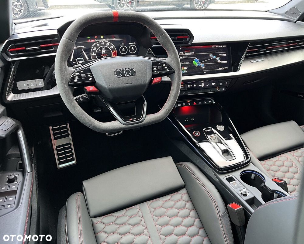 Audi RS3 Sportback - 17