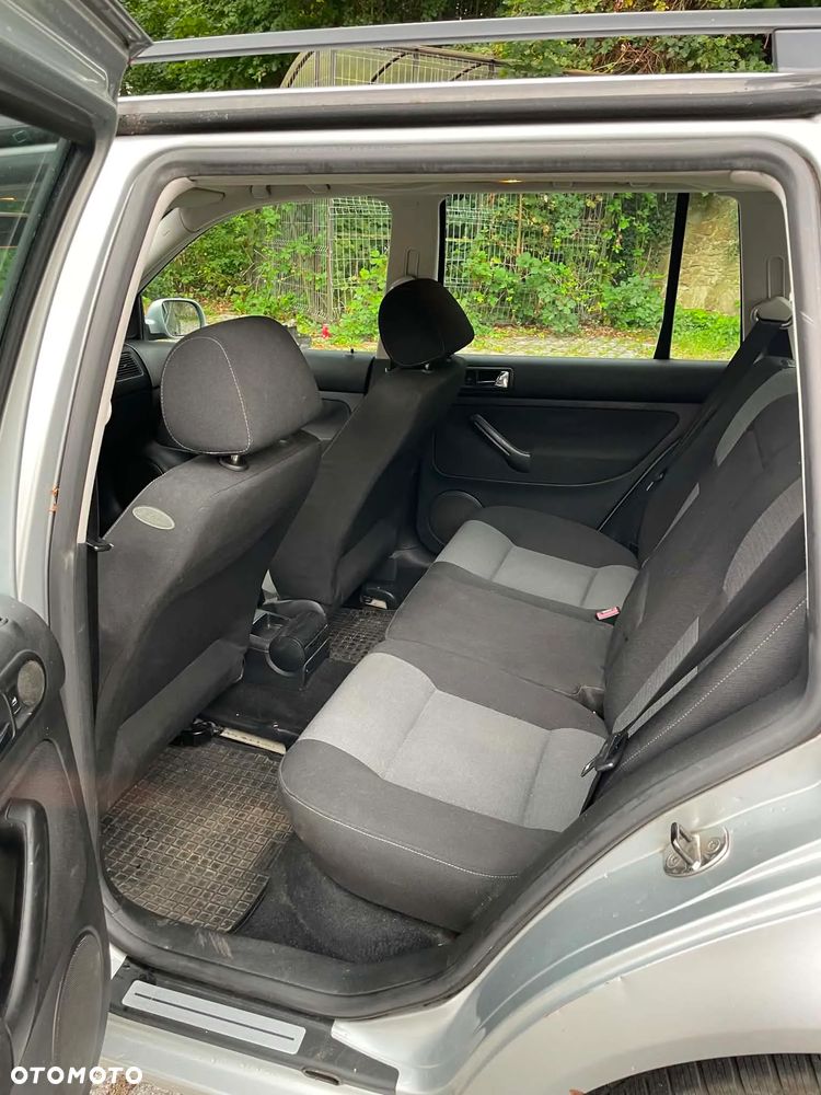 Volkswagen Golf 1.9 TDI Basis Tiptr - 8