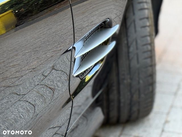 Mercedes-Benz SL 500 - 21