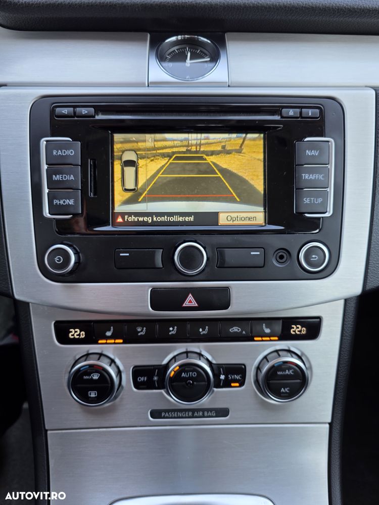 Volkswagen Passat 2.0 TDI DSG BlueMotion Technology Highline - 13