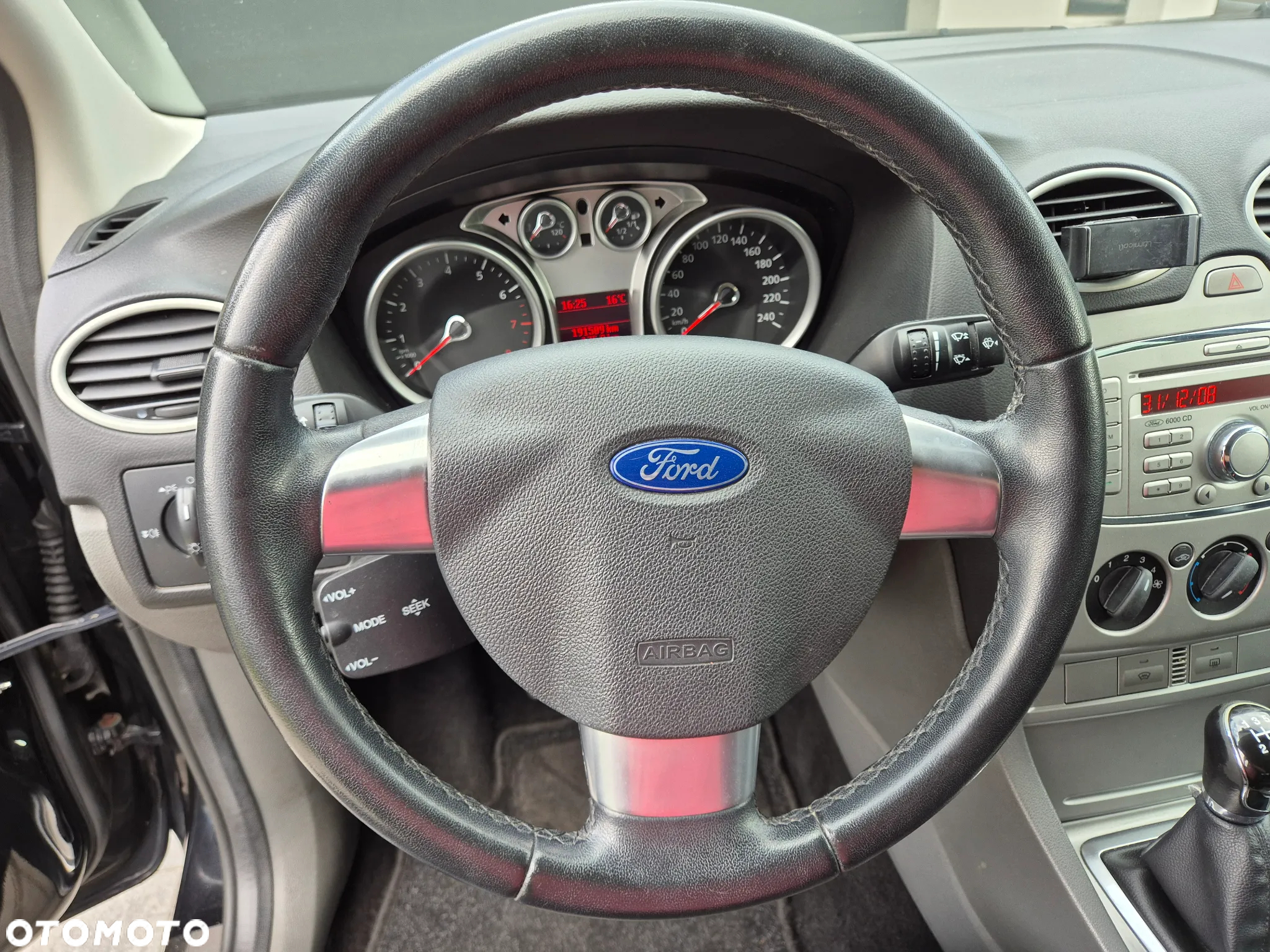 Ford Focus Turnier 1.6 Ti-VCT White Magic - 14