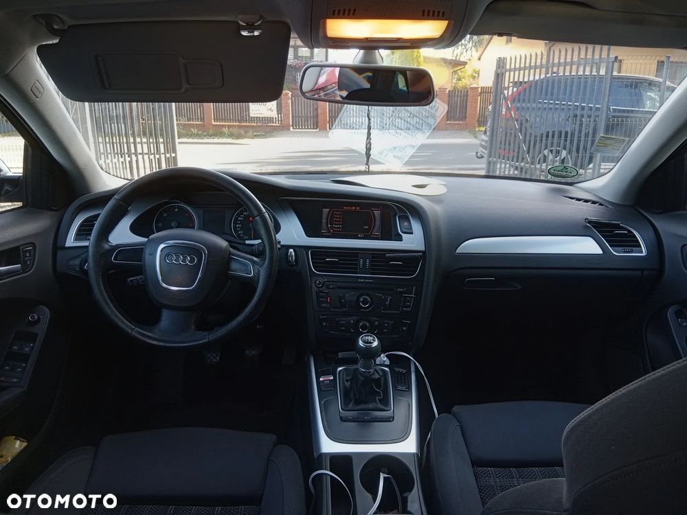 Audi A4 Avant - 8