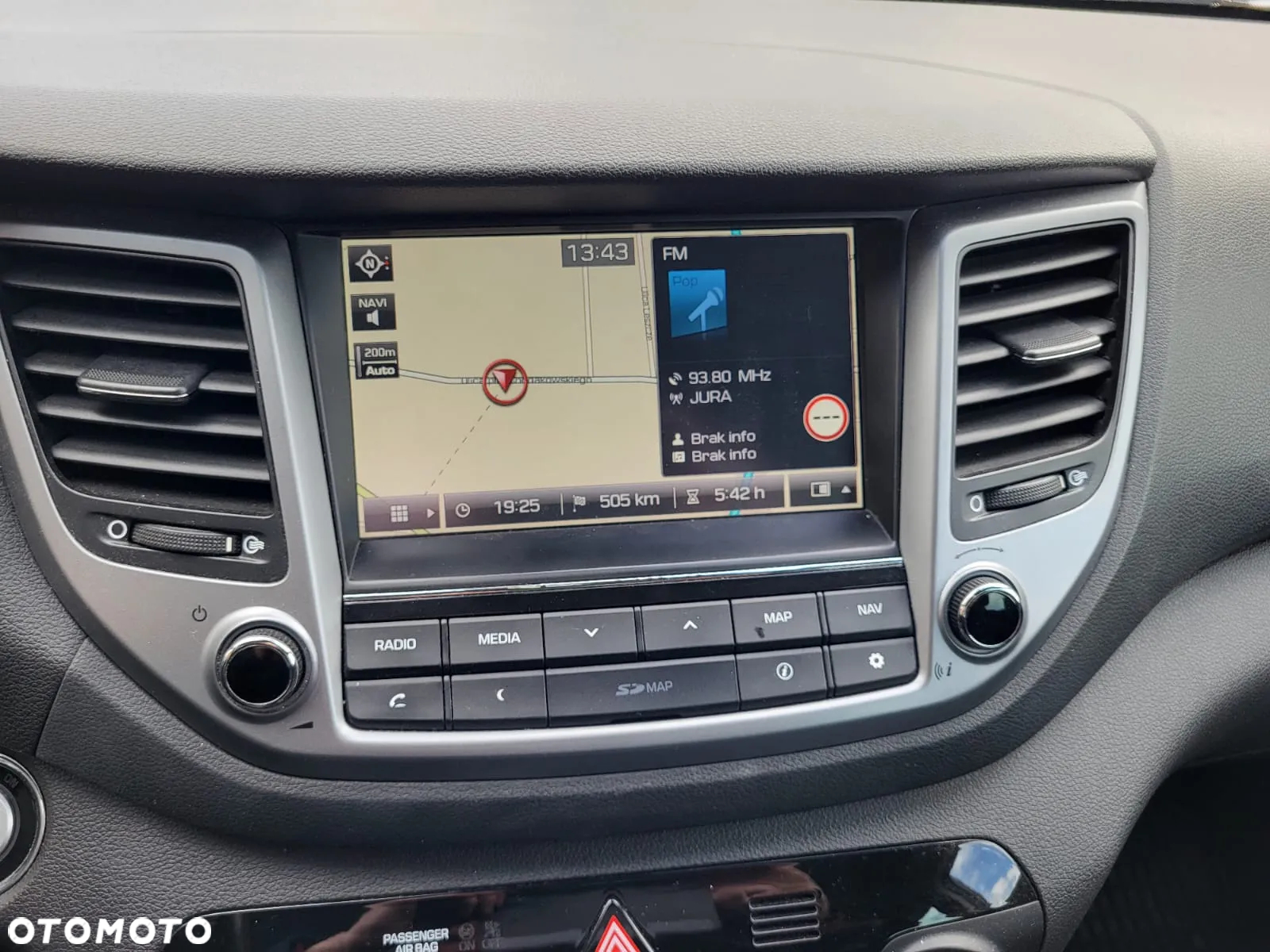 Hyundai Tucson 2.0 CRDi 4WD Automatik Advantage - 26