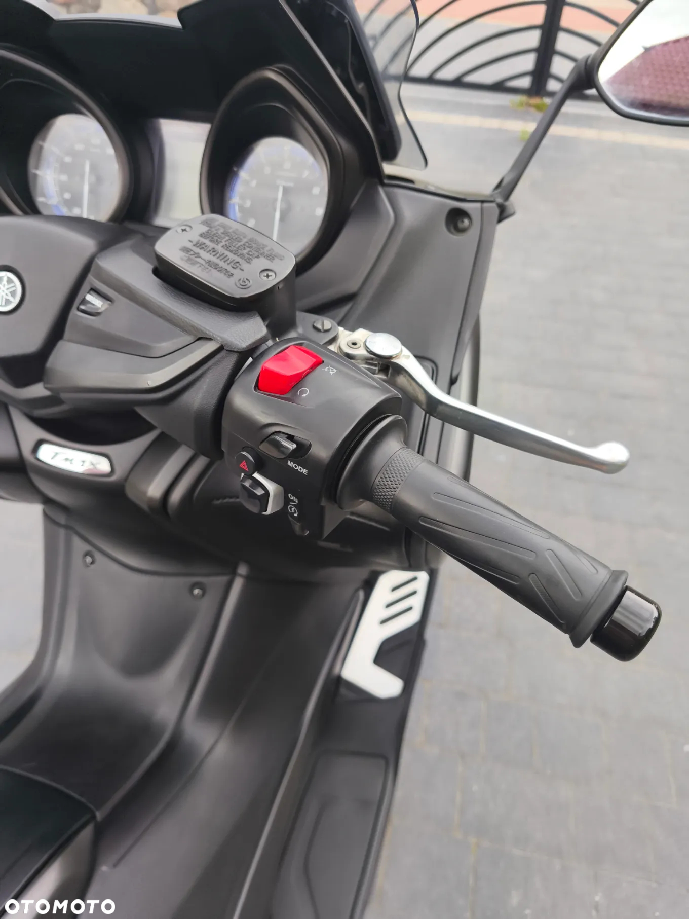 Yamaha Tmax - 33