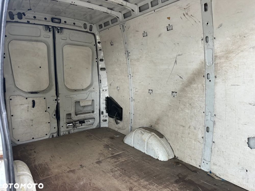 Iveco 35S16 - 8