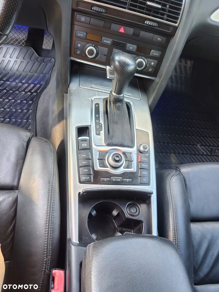 Audi A6 Avant 3.0 TDI DPF quattro tiptronic - 15