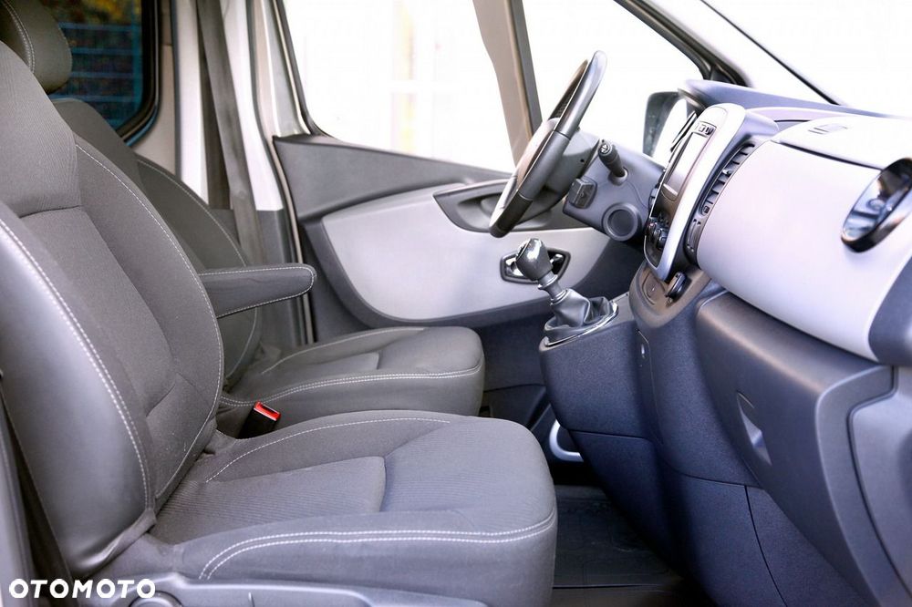 Renault Trafic - 12