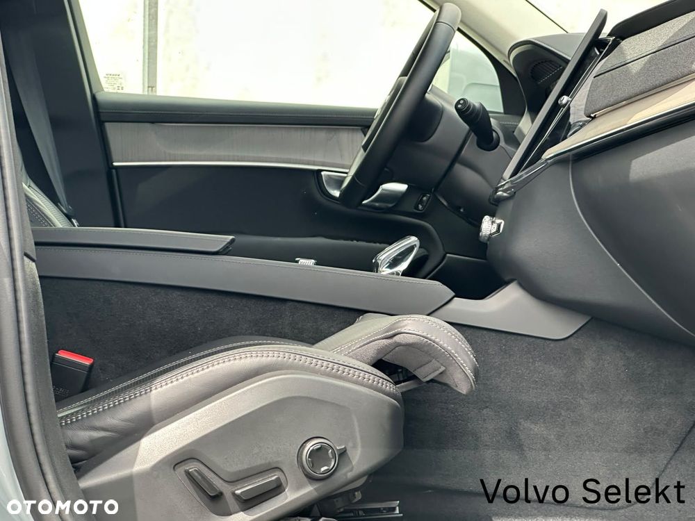 Volvo XC 90 - 35