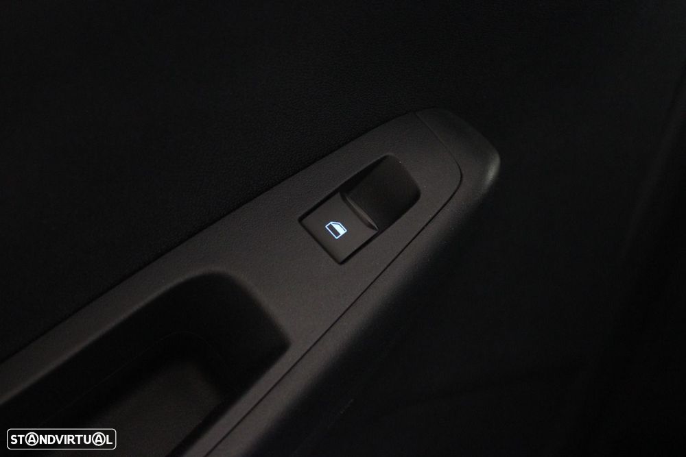 Ford Fiesta 1.0 EcoBoost ST-Line - 28