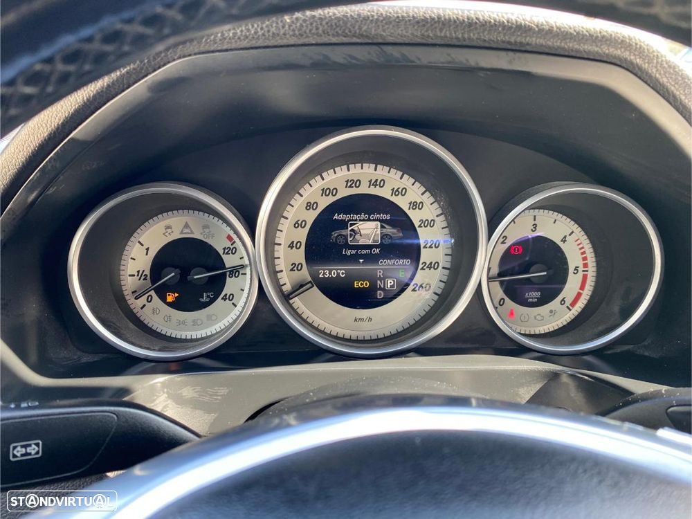 Mercedes-Benz E 250 BlueTEC Elegance 4-Matic - 35