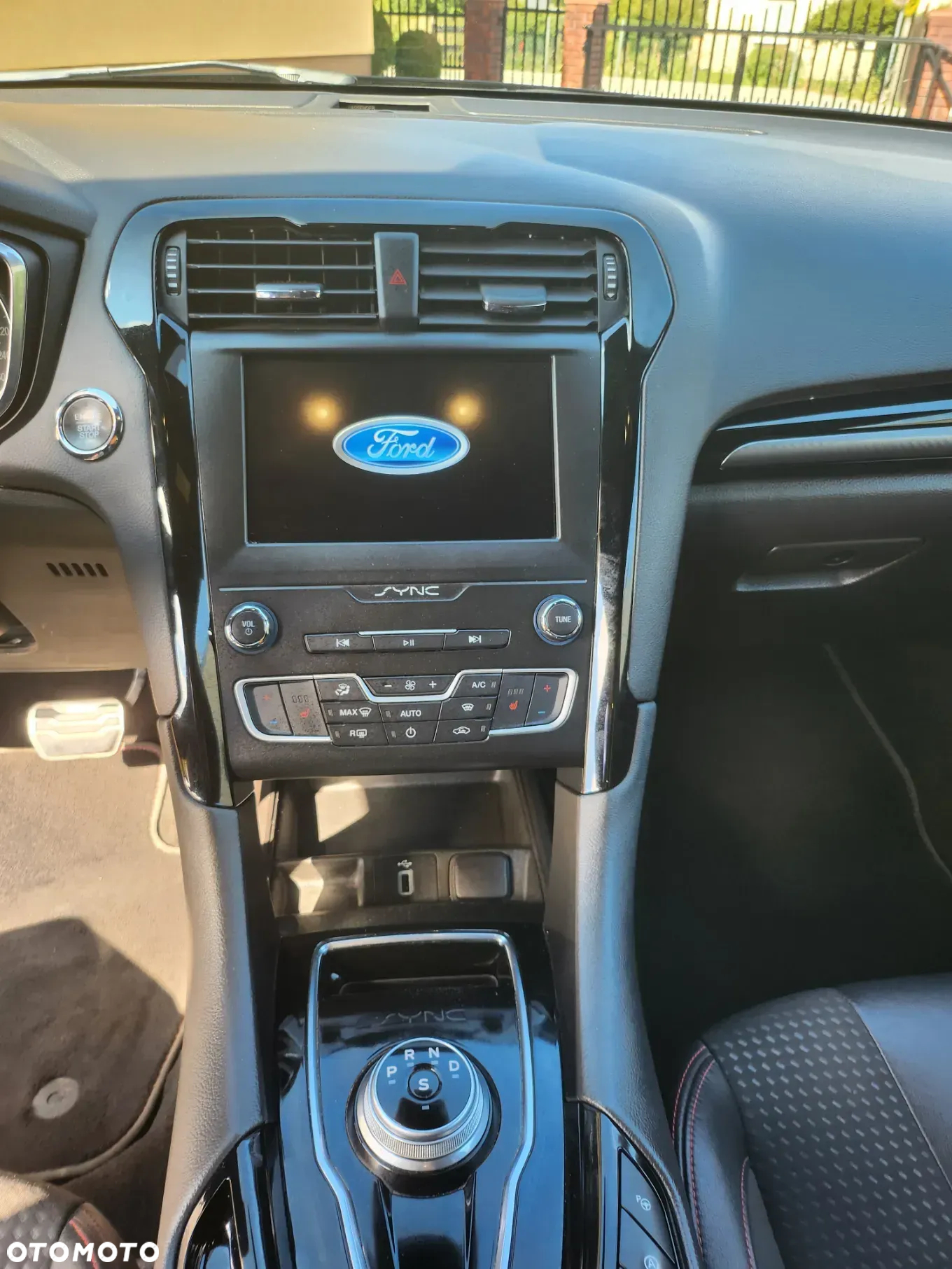 Ford Mondeo 2.0 EcoBlue ST-Line - 23