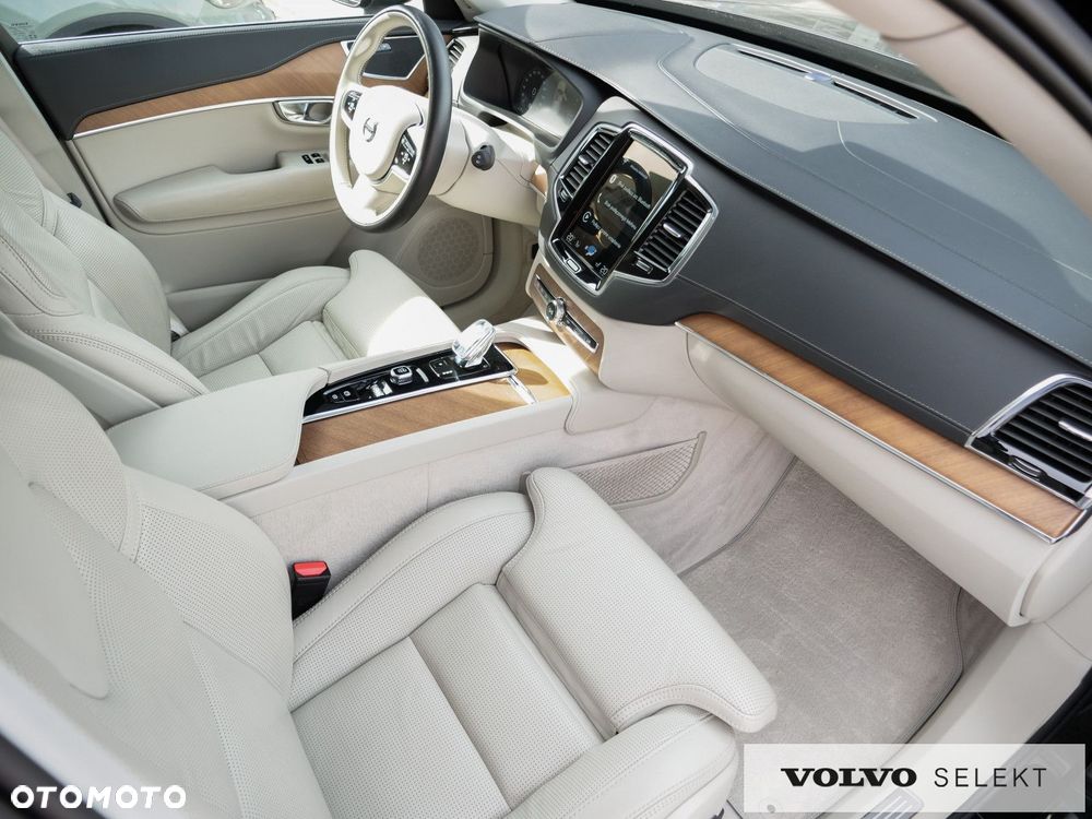 Volvo XC 90 - 33