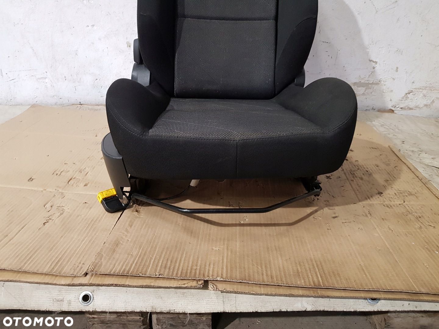 FOTEL PASAŻERA PRAWY PEUGEOT 207 LIFT HB 08R 5D - 6