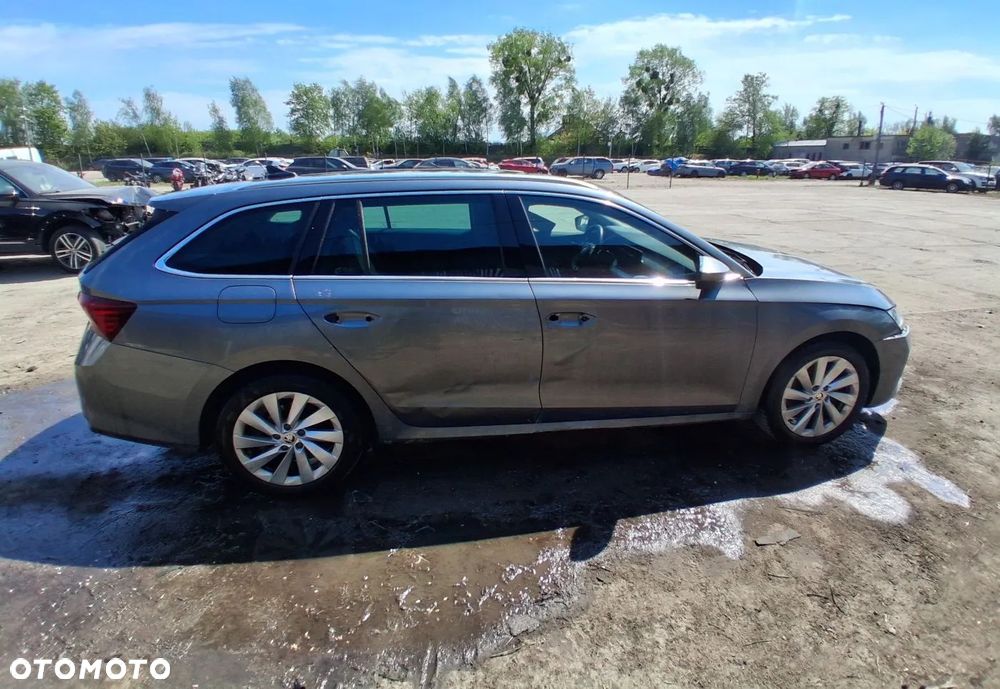 Skoda Octavia 2.0 TDI Ambition DSG - 6