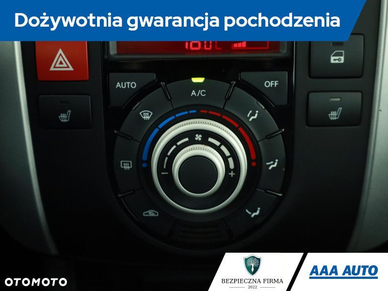 Kia Venga - 12