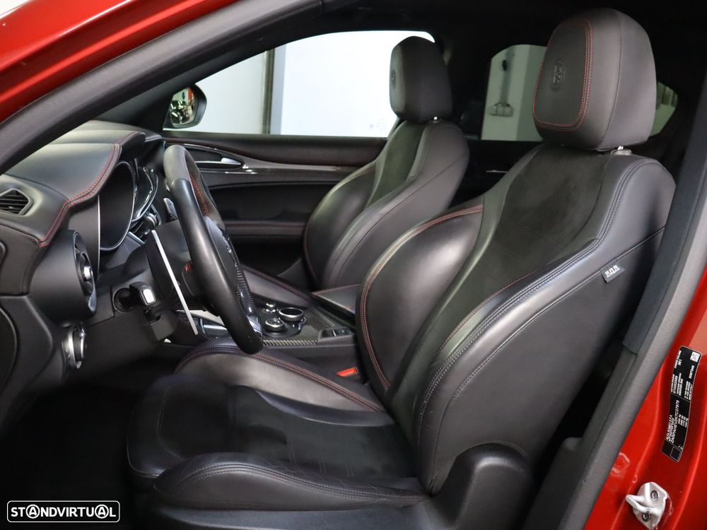 Alfa Romeo Stelvio 2.9 T Quadrifoglio AT8 Q4 - 10