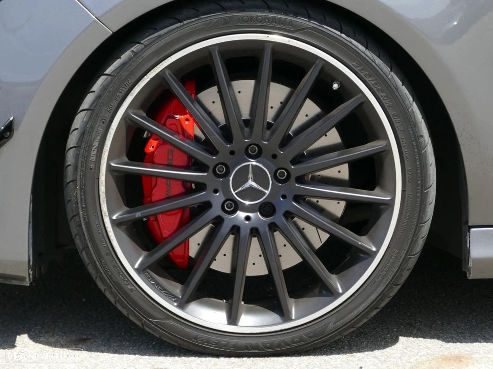 Mercedes-Benz CLA 45 AMG Shooting Brake 4-Matic - 8