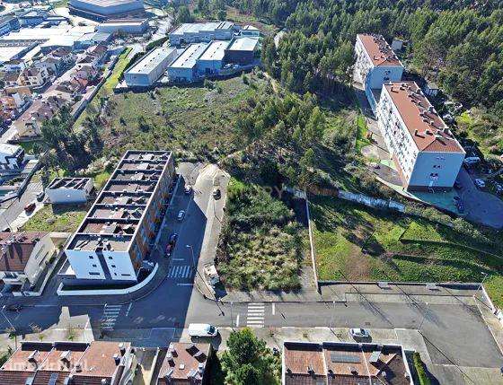 Terreno para Moradias ou Moradias Bi-Familiares- Alfena - Grande imagem: 2/4