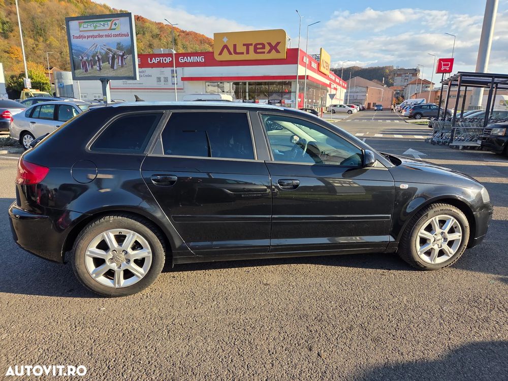 Audi A3 2.0 TDI Sportback DSG Attraction - 4