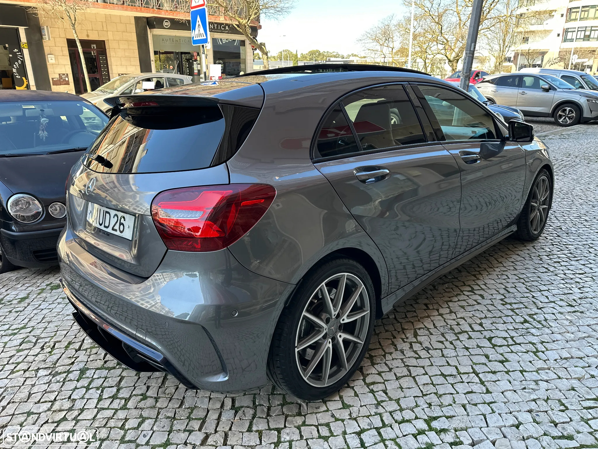 Mercedes-Benz A 45 AMG 4Matic Speedshift 7G-DCT - 9