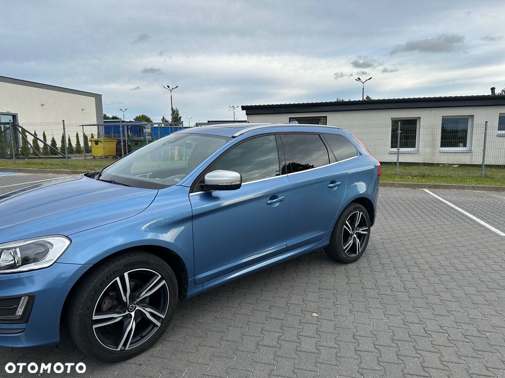 Volvo XC 60 D4 R-Design - 3