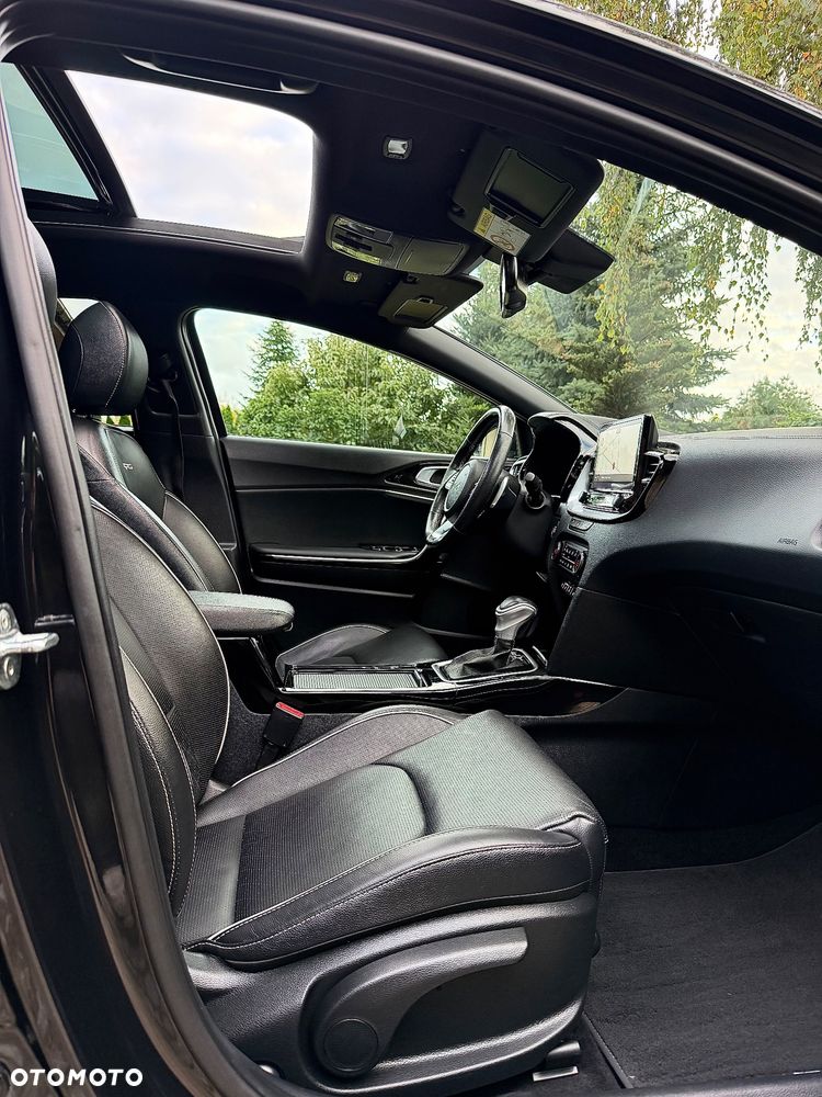 Kia ProCeed - 27