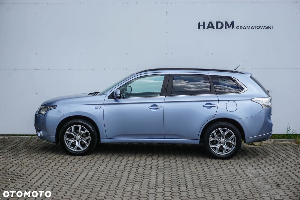 Mitsubishi Outlander - 5