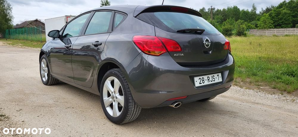 Opel Astra 1.4 T Enjoy - 4