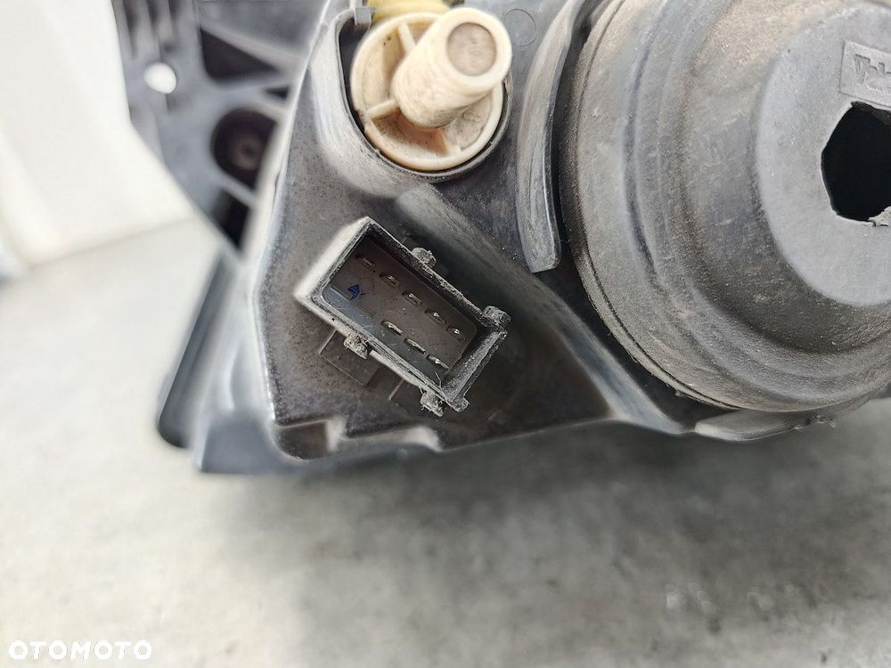 LAMPA PRZÓD PRAWA OPEL TIGRA II 93162206  89311120 VALEO - 7