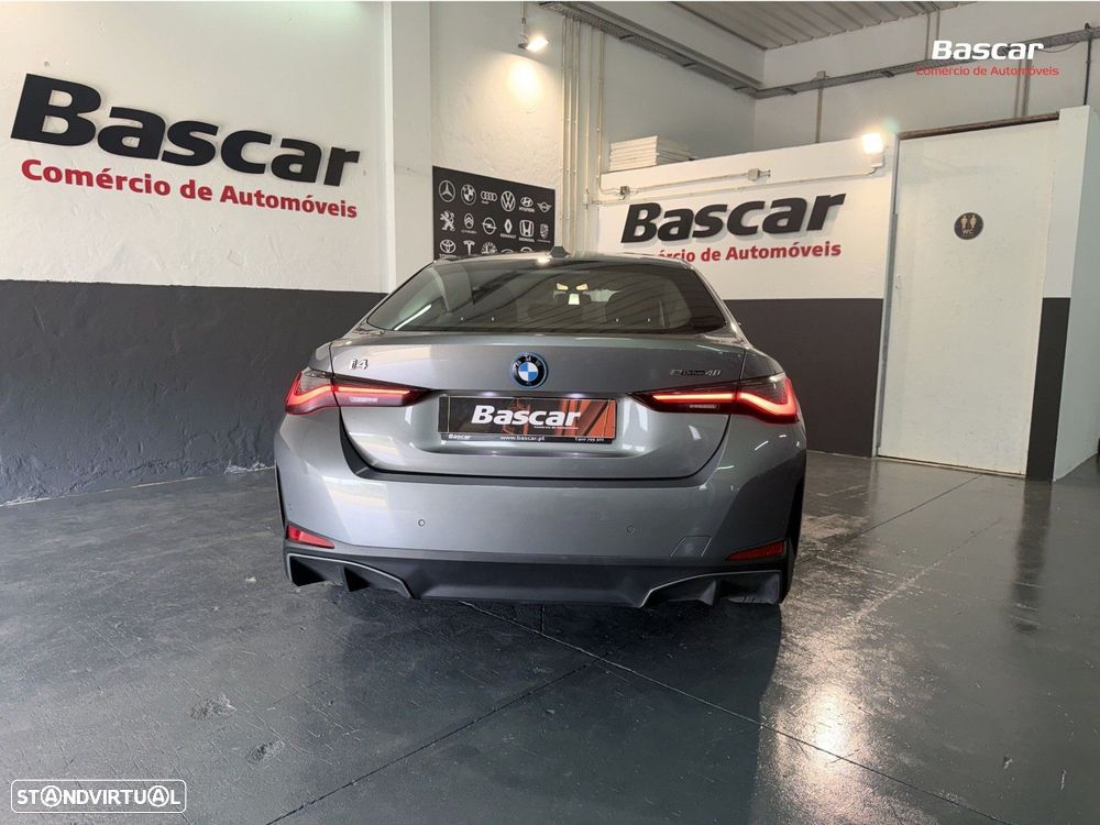 BMW i4 eDrive40 Edição Desportiva M - 7